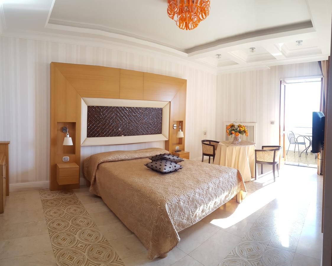 San Lorenzo - Hotel & Spa Lettere Luaran gambar